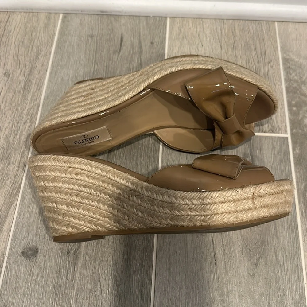 Valentino Garavani Patent Leather Espadrilles Size 41 US 9.5